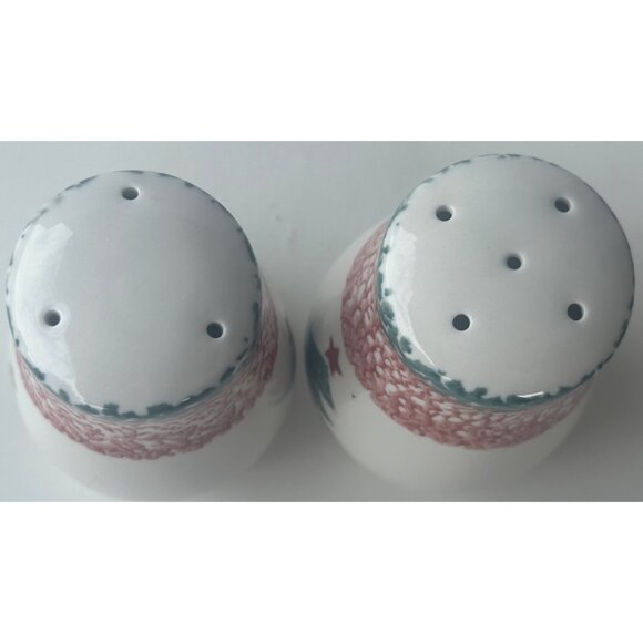 Gibson Housewares Christmas Tree Salt & Pepper Shakers Ceramic 3.5" Tall - Picture 3 of 10